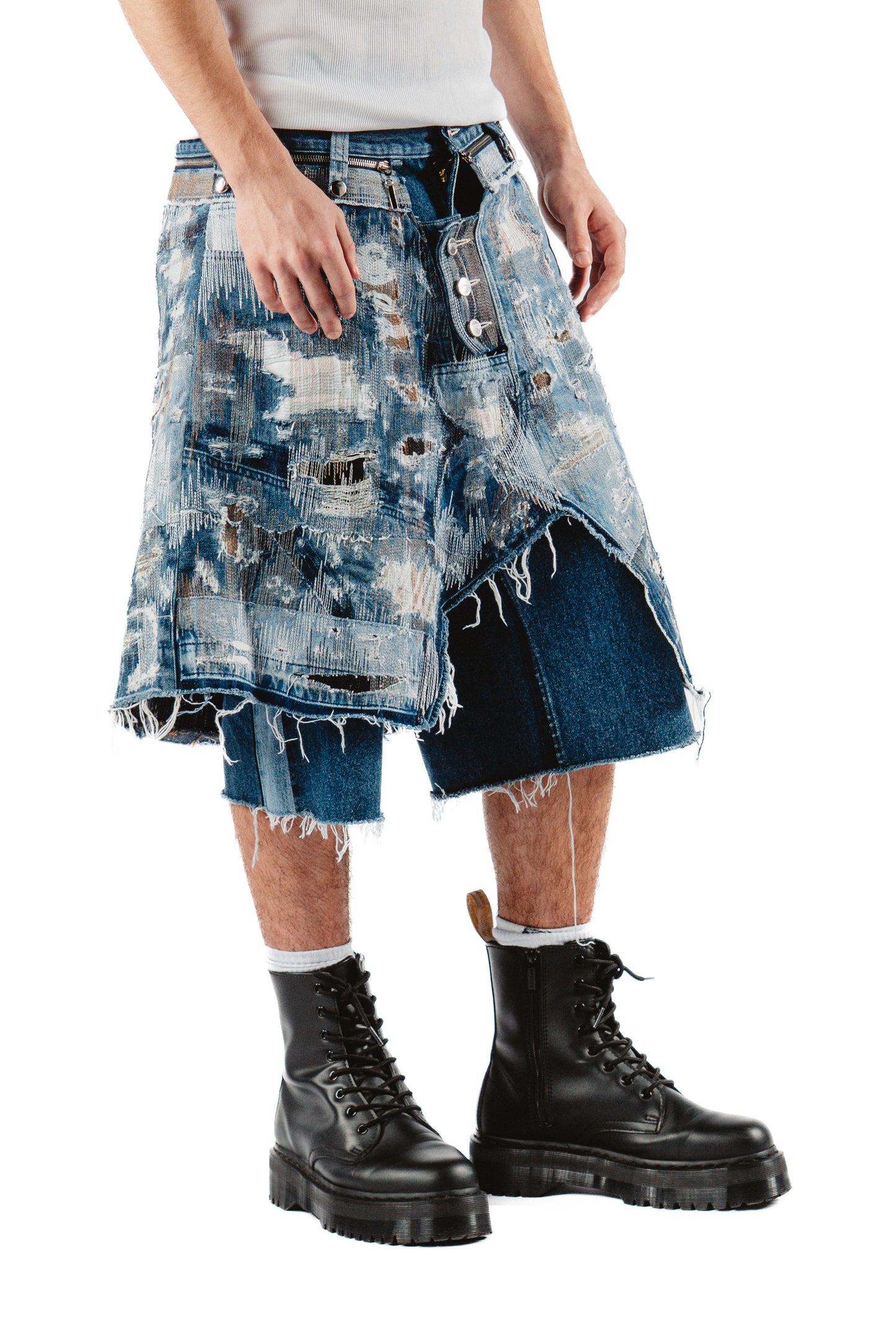 DISTRESSED SKIRT OVERLAY SHORTS
