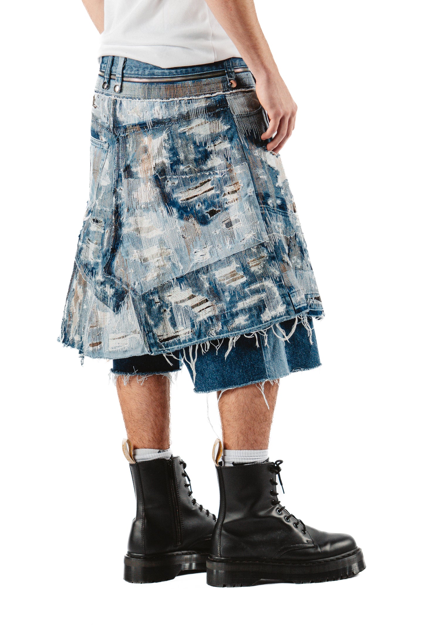 DISTRESSED SKIRT OVERLAY SHORTS