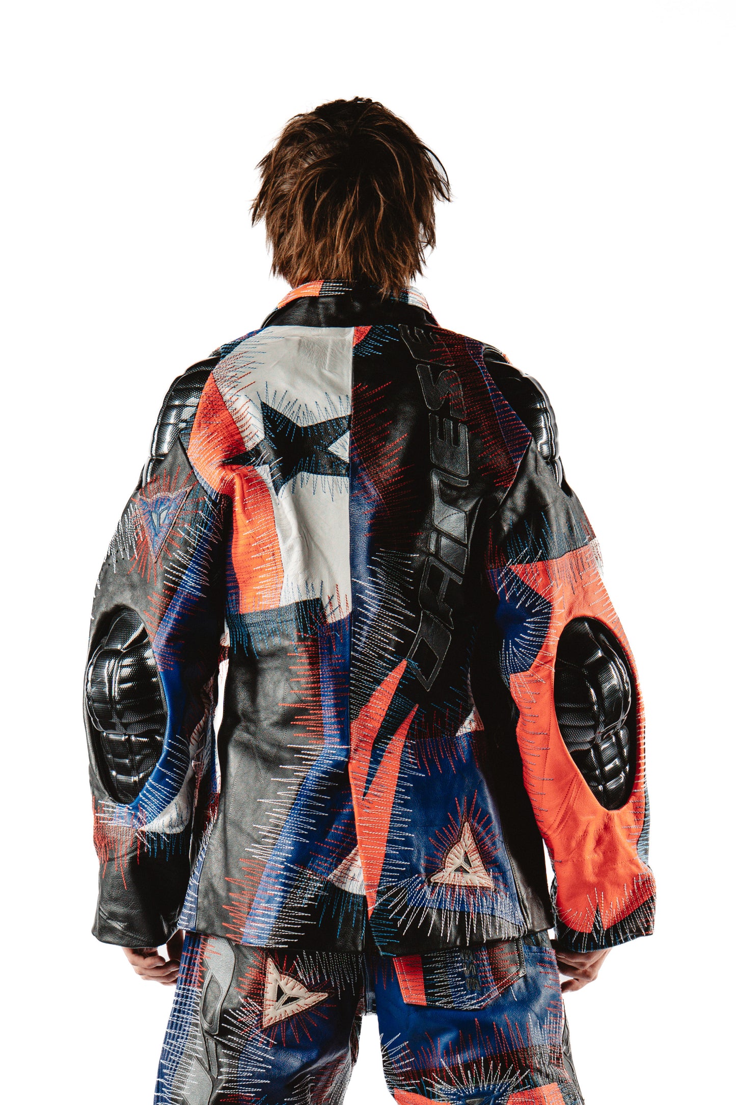 KOŽENÝ PRETEKÁRSKY BLAZER