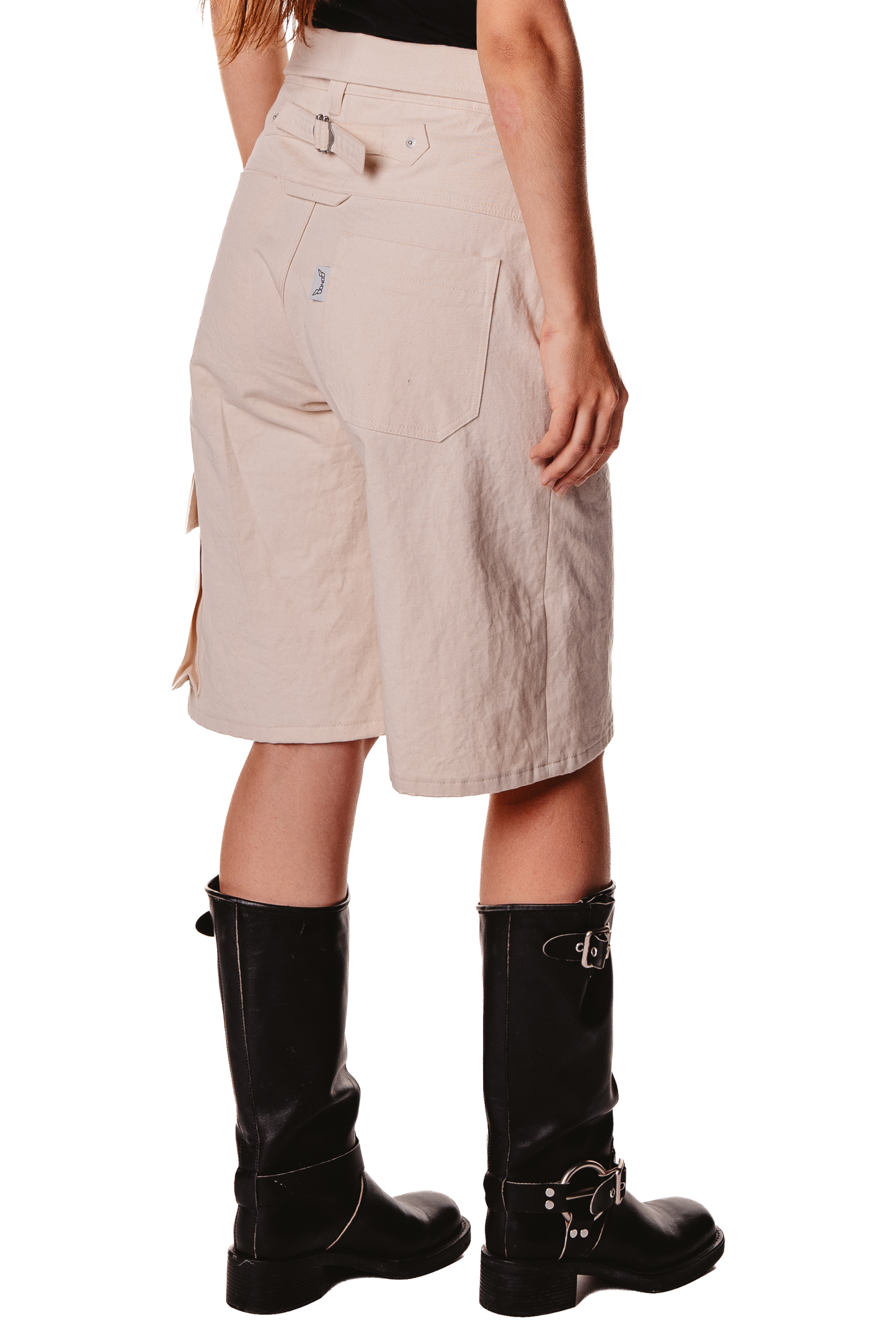 UNISEX COLLAR RAW SHORTS