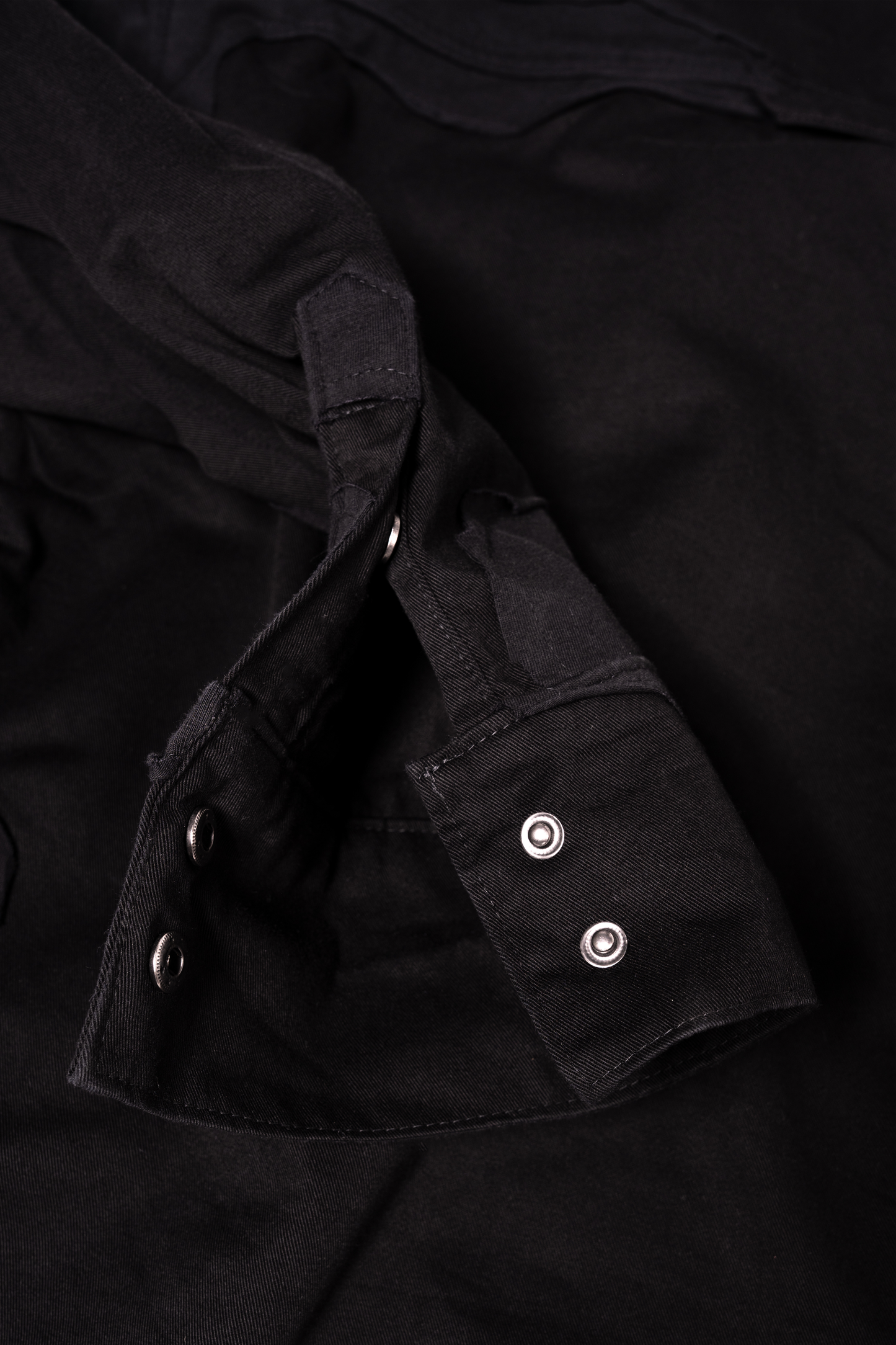 HOODED LAYERED BLACK SHIRT