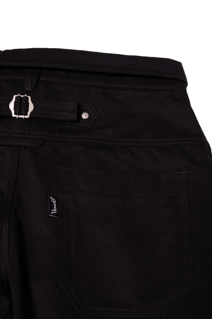 UNISEX COLLAR BLACK SHORTS