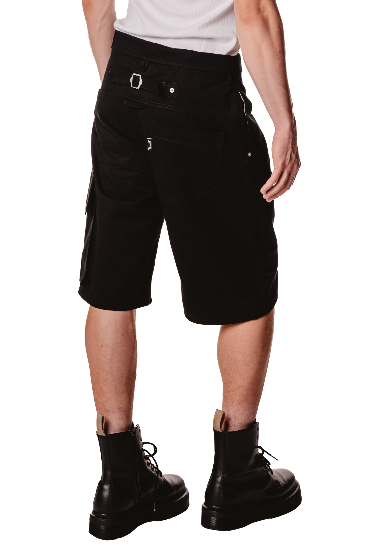 UNISEX COLLAR BLACK SHORTS