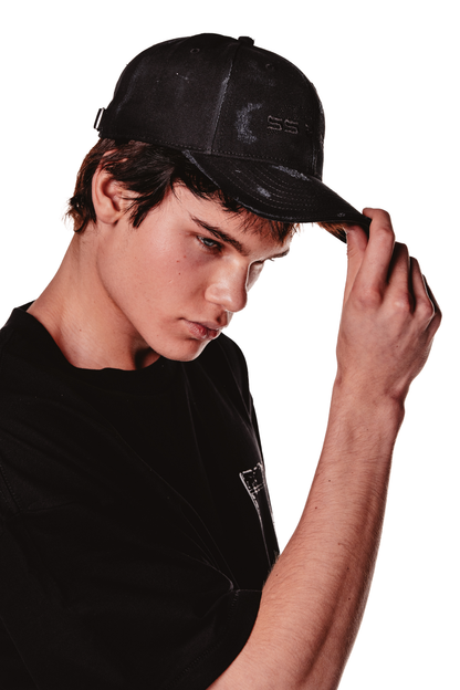 EMBROIDERED BLACK CAP