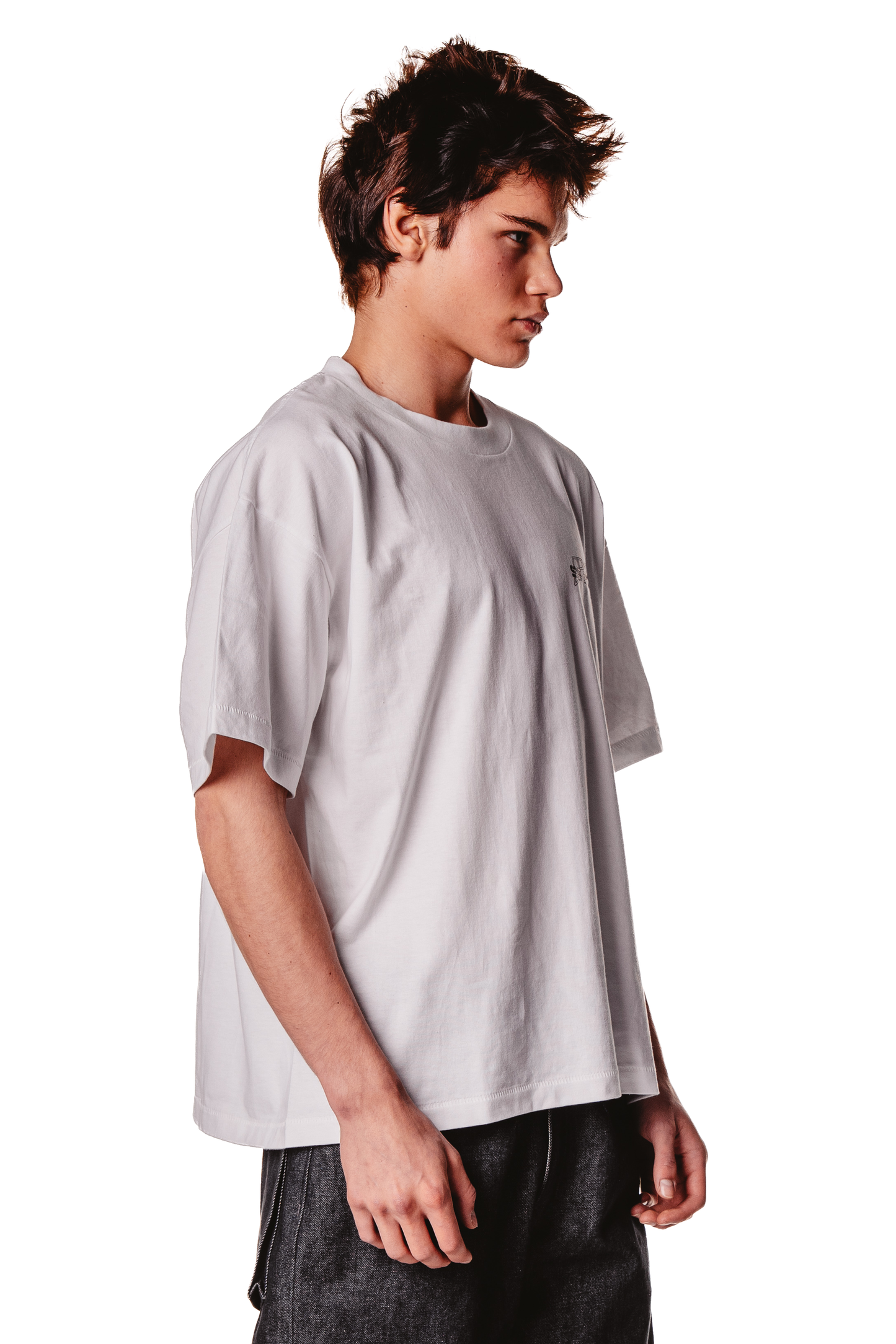 UNISEX OVERSIZED WHITE T-SHIRT